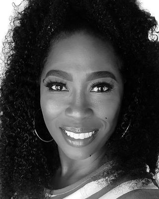 Photo of Cinthia Walker, Psychiatric Nurse Practitioner, PMHNP