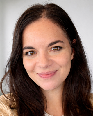Photo of Erin Mangano, Clinical Social Work/Therapist, LCSW