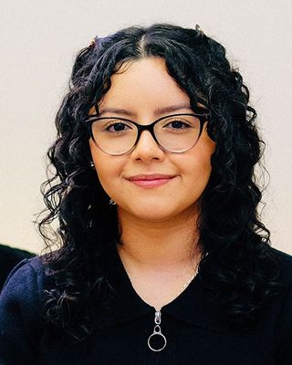 Photo of Vanessa Adan, Pre-Licensed Professional, MSW