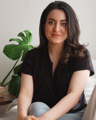 Photo of Cécile Sami, BACP, Psychotherapist