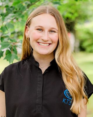 Photo of Madelyn Haughton, Clinical Social Work/Therapist, MSW, CSW