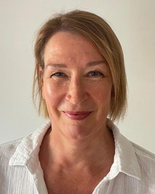 Photo of Sarah Graham, Psychotherapist, MSc, MUKCP