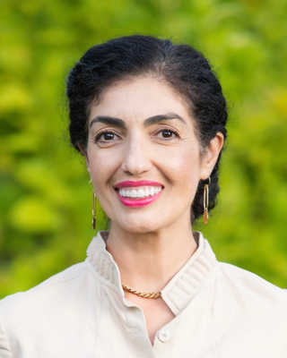 Photo of Pantea Bozorgfar, Marriage & Family Therapist, LMFT