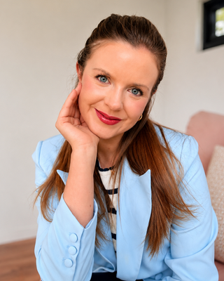 Photo of Janine Sinnott, Psychotherapist, UKCP Trainee