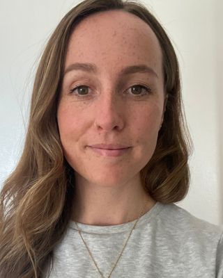 Photo of Lauren McFarlane - Lauren McFarlane - CBT for Anxiety