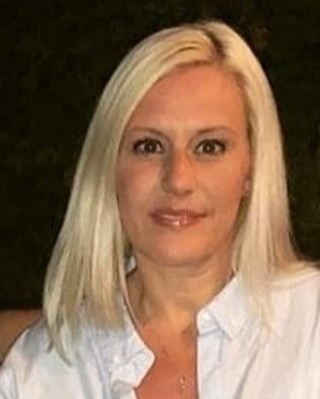 Photo of Robin R. Schlund, Licensed Professional Counselor, LPC, CSAC