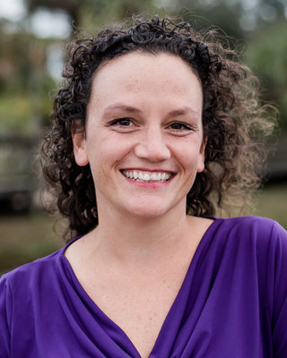 Photo of Amber Hartnett, MSW, LCSW, QS, MCAP, Clinical Social Work/Therapist 
