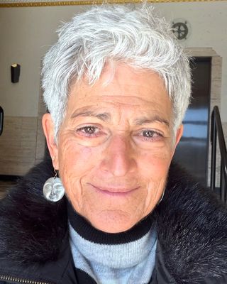 Photo of Marjorie Chaset, Marriage & Family Therapist, MA, LMFT