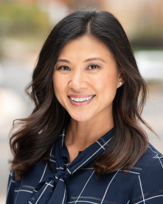 Photo of Lee Wong-Holland, Psychologist in 20163, VA