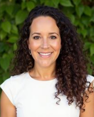 Photo of Idil Gursoy, Licensed Mental Health Counselor, LMHC