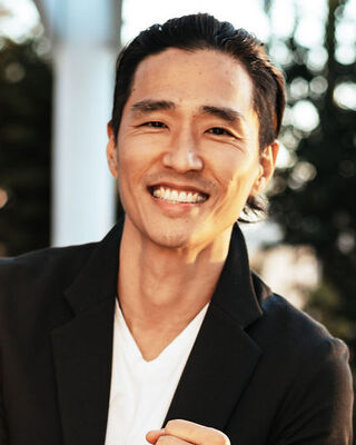 Photo of Ken Kang, Marriage & Family Therapist, LMFT, MA