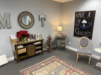 Gallery Photo of Welcome to the waiting area!