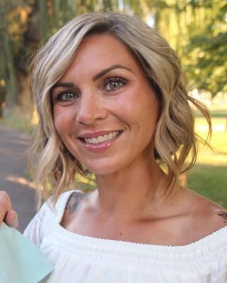 Photo of Jo Vierria Pedro-Frye, Professional Counselor Associate in Portland, OR