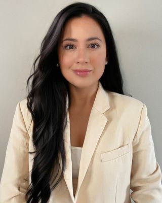 Photo of Jennifer Rojas, MHC-LP
