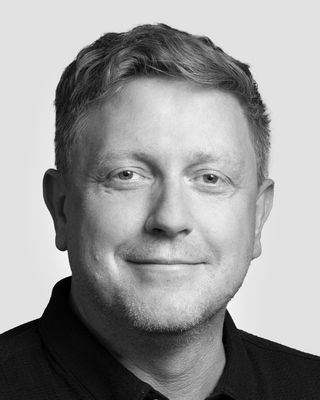 Photo of Oliver Ross, Psychologist, PsyD, LP