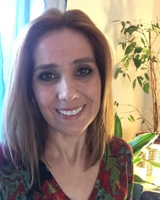 Photo of Isabel Martins, Counsellor in Swindon, England