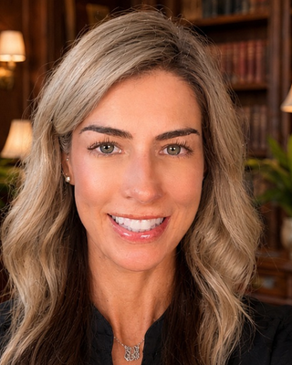 Photo of Veronica Guettler, Psychiatric Nurse Practitioner, MSN, PMHNP