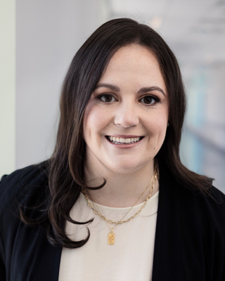 Photo of Dr. Perri Tutelman, Psychologist, PhD, RPsych