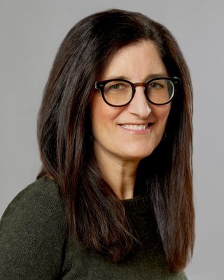 Photo of Elisabeth Beron, Psychologist, PsyD