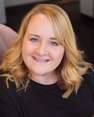 Photo of Hilary Johnson, Counselor in Des Moines, IA