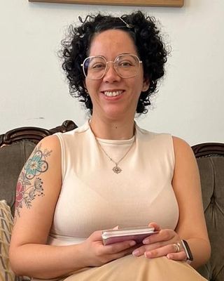 Photo of Dafiny Alves, Counsellor, MNCPS Acc.