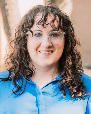 Photo of Tobi Carter, Licensed Master Social Worker, LCSW