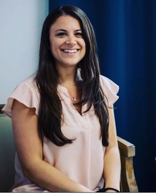 Photo of Amanda Schnettler, Clinical Social Work/Therapist, LMSW
