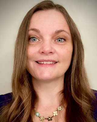 Photo of Holly Hanley, Marriage & Family Therapist, LMFT, DBH, MA