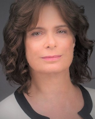 Photo of Elise Campagnolo, MD, PhD, Psychiatrist in Beverly