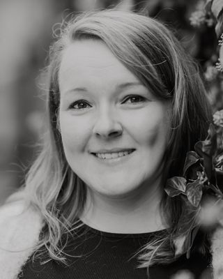 Photo of Dr Kate Fraser, Psychologist, PsychD, HCPC - Couns. Psych.