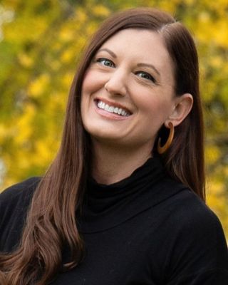Photo of Amanda Mezhinsky, Clinical Social Work/Therapist in Pittsburgh, PA