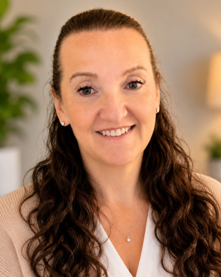 Photo of Chari Szepanski, Psychiatric Nurse Practitioner, PMHNP