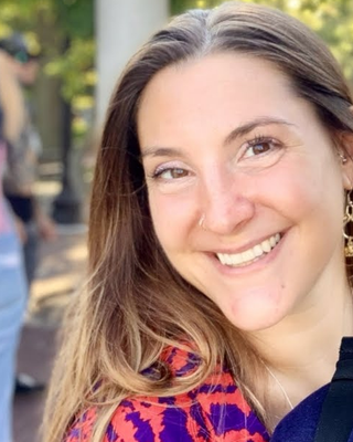 Photo of Lauren Peretto, Clinical Social Work/Therapist, LCSW