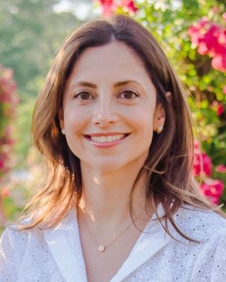 Photo of Parastoo Ghazi, Psychologist, PhD