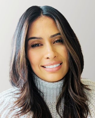 Photo of Carolina Alvarez, Registered Psychotherapist, MACP, RP, CCPT