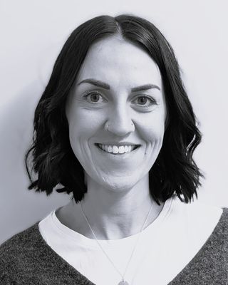 Photo of Emma Mapp, Psychotherapist, MSc, HCPC-Art Therap.