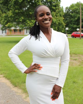 Photo of Larissa Assam, Psychiatrist, MD, MPH