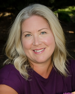Photo of Jennifer Linerud, Clinical Social Work/Therapist, LICSW