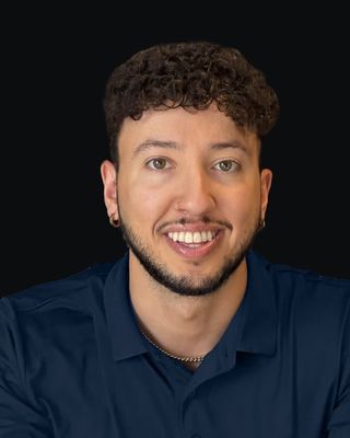 Photo of Lucas Farinha, Registered Psychotherapist (Qualifying), RPQ
