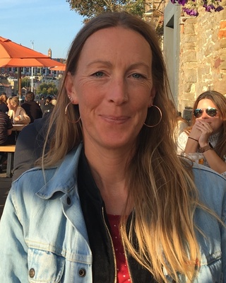 Photo of Emma Reeves, Psychotherapist in City Center, Bristol, England