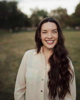 Photo of Chelsey Kloeppel, Licensed Social Worker, MSW, LSW