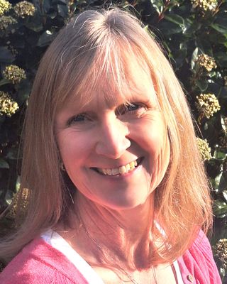 Photo of Fiona Gill, Psychologist, PsychD, HCPC - Clin. Psych.