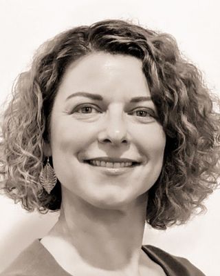 Photo of Ellen Jennifer Godena, Clinical Social Work/Therapist, EdM, MSW, LICSW