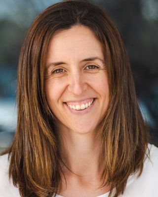 Photo of Julia McLeish, Psychologist, MPsych, PsyBA - Clin. Psych