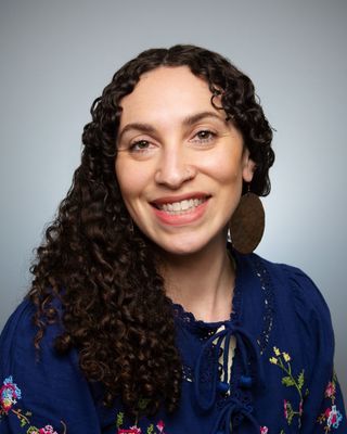 Photo of Elliott Manago-Lawler (Odendahl), Clinical Social Work/Therapist, LICSW, PMH-C
