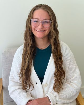Photo of Emma Pothoven, Clinical Social Work/Therapist, LLMSW