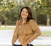 Gallery Photo of Jessi Robertson, MS, LMFT is the owner of Bloom Wellness (formerly Magnolia Counseling).