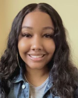 Photo of Azizza Pitts, Licensed Professional Counselor, LPC