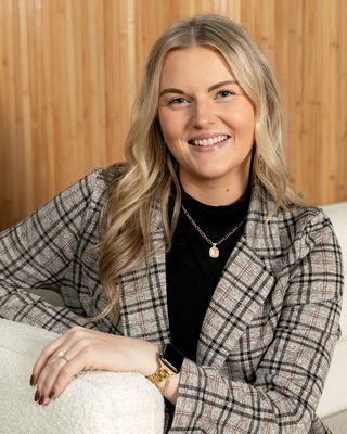 Photo of Natalie McDonald, Clinical Social Work/Therapist, MS, LLMSW
