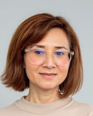 Photo of Dr. Josie Valderrama, Psychologist, PsyD, MA